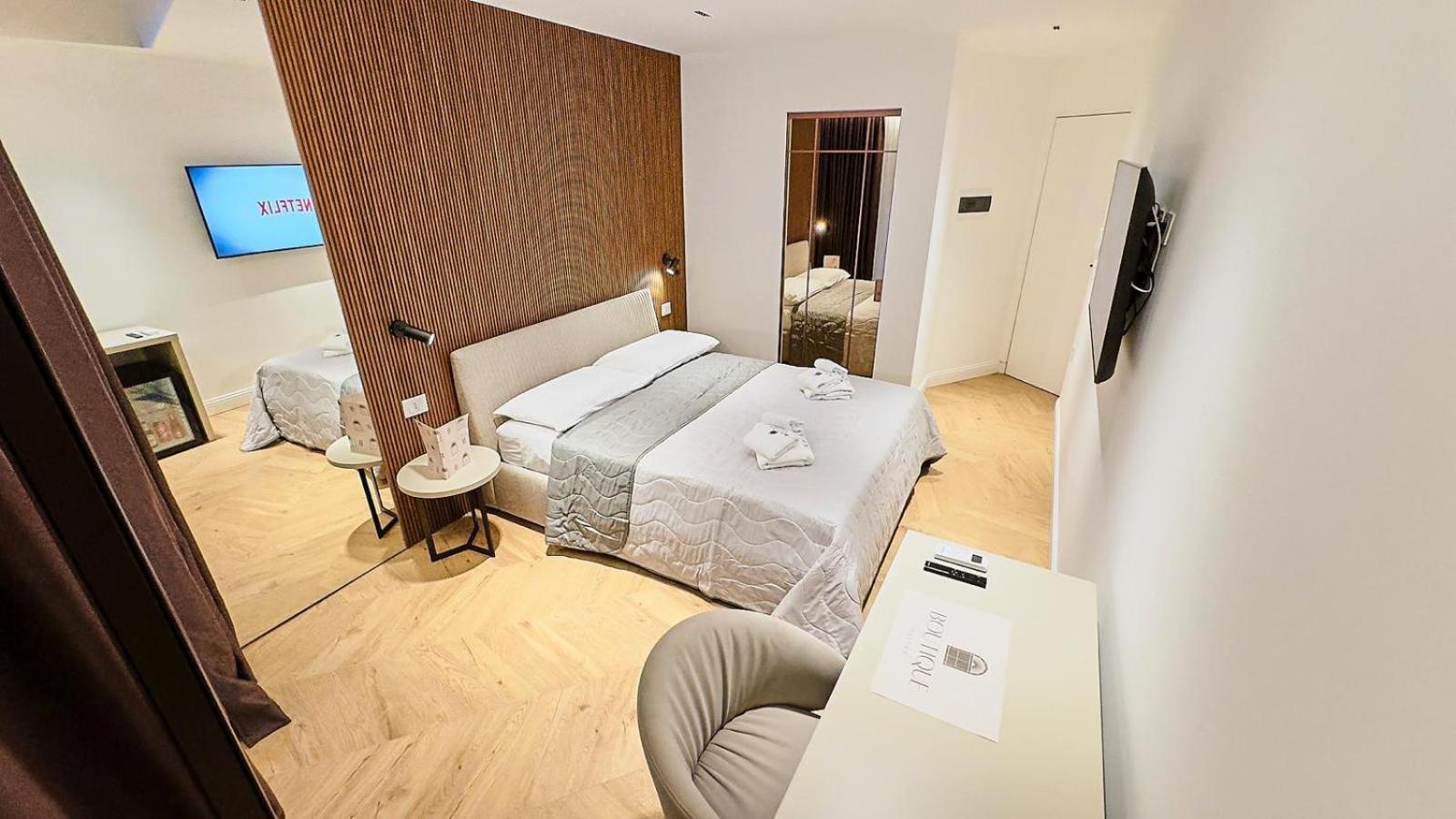 Boutique Suites - Palazzo Rodota 1783 코센차 외부 사진